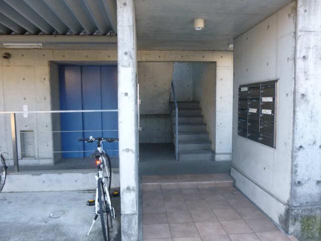 六条マンション