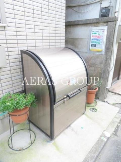 クレスト三軒茶屋