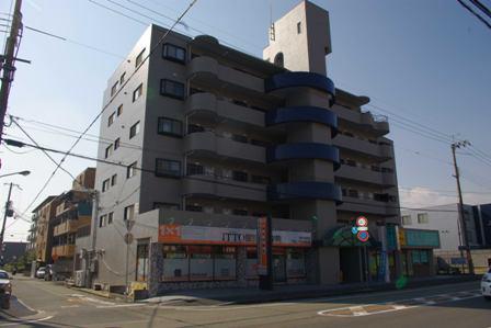 イーストバリィ
