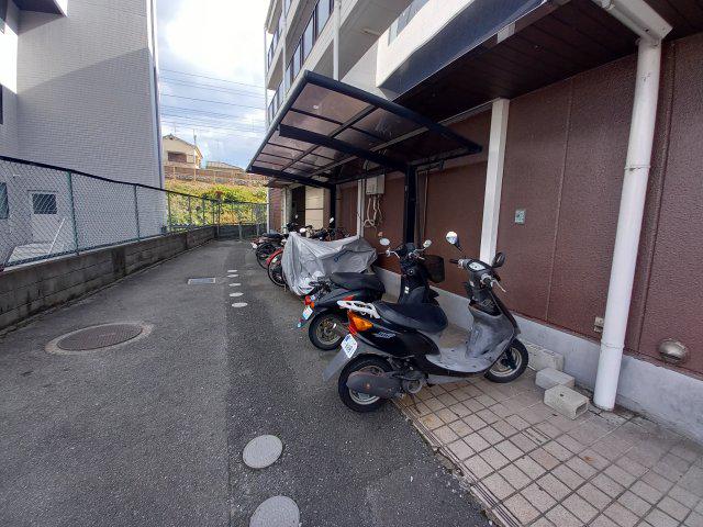 ウエストハイツ