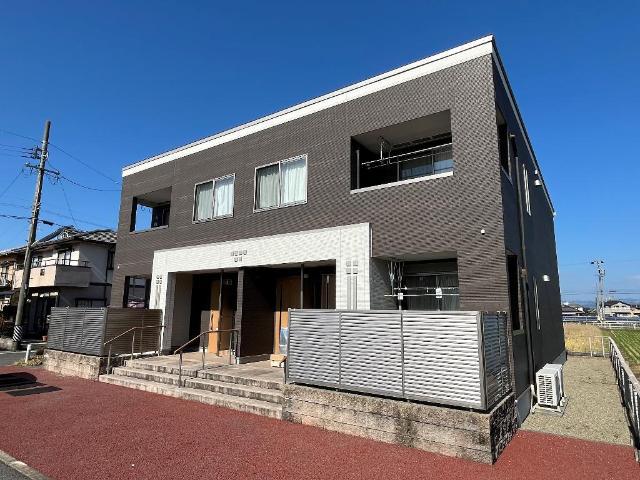 アールプレイス