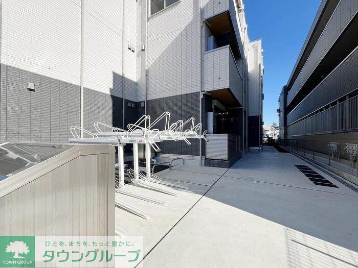 グラナーデ西保木間
