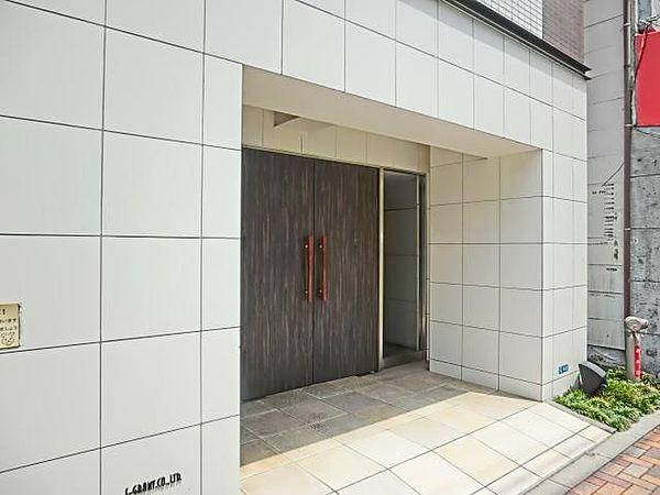 ラグジュアリーアパートメント御徒町