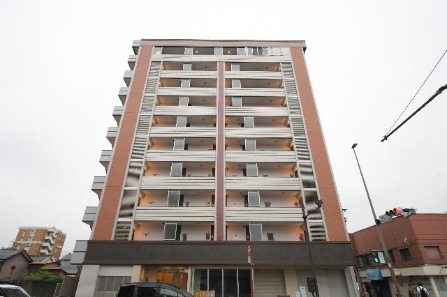クレスト南小倉