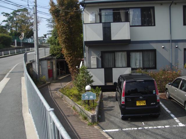モノクローム古城