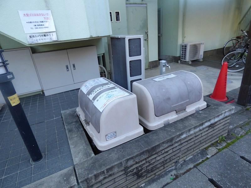 クリヨン