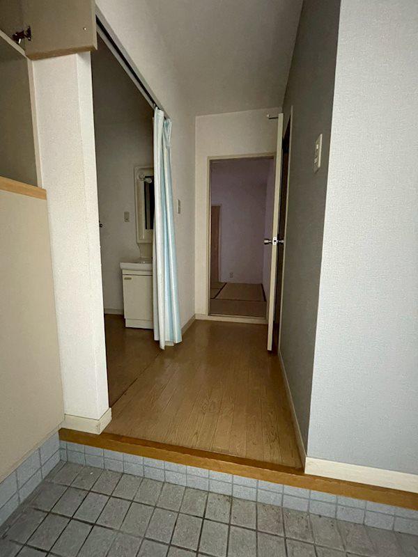 メゾン井川(3DK/1階)の玄関写真