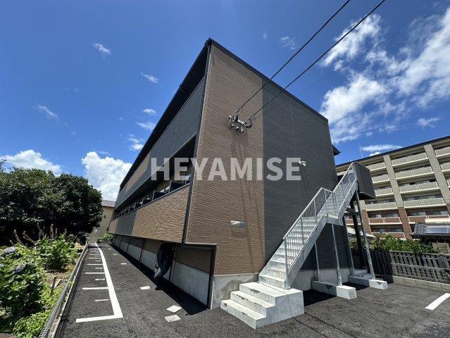 デ・クメール新大村駅前