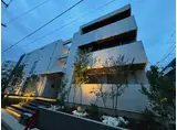 MAISON DE TRINITY Eメゾンドトリニティイー