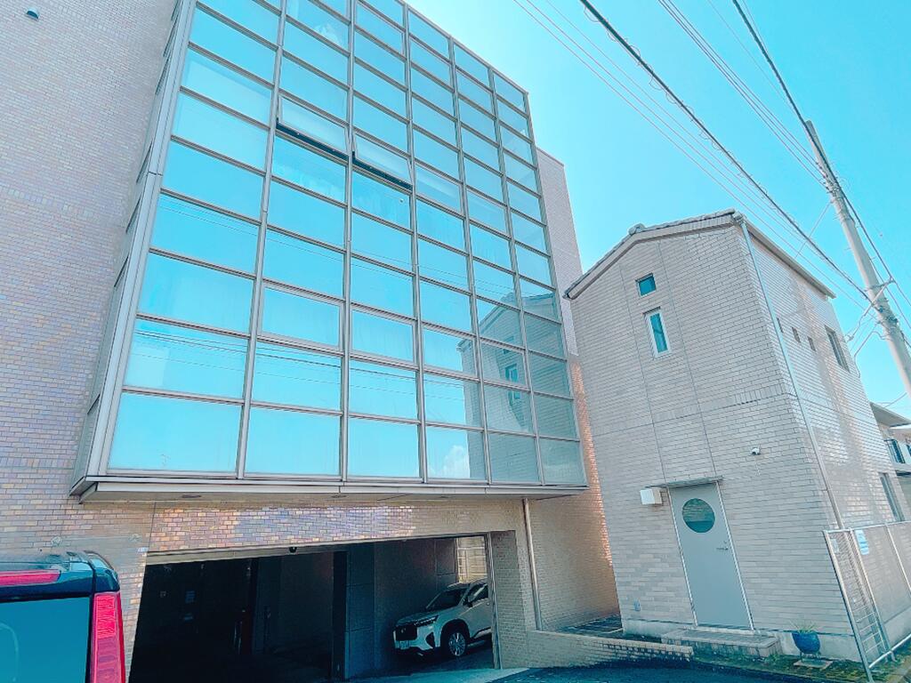 STUDIO FLAT