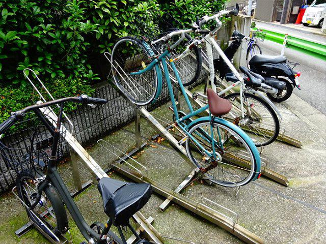 コリーヌ平町四番館