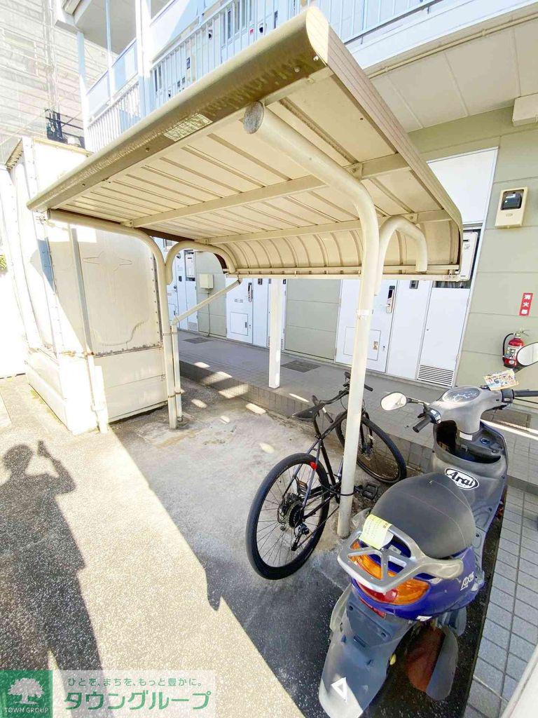 レオパレスメルスィーコリンヌ