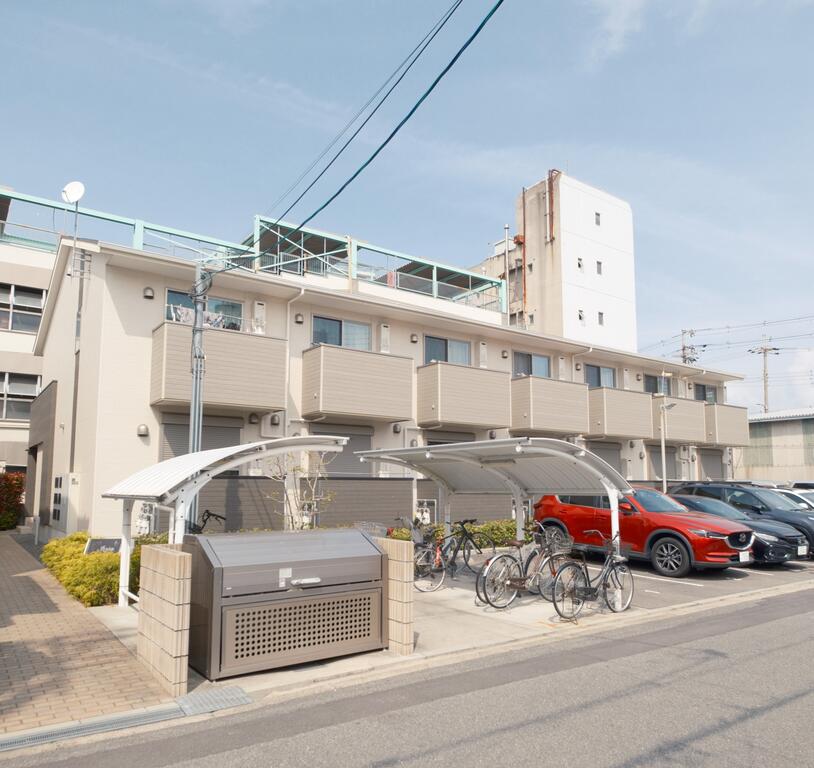 アクシア