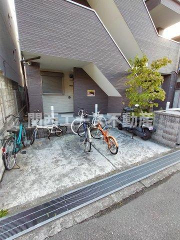 アンプルールフェール東花園