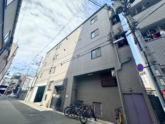 グランドウィング