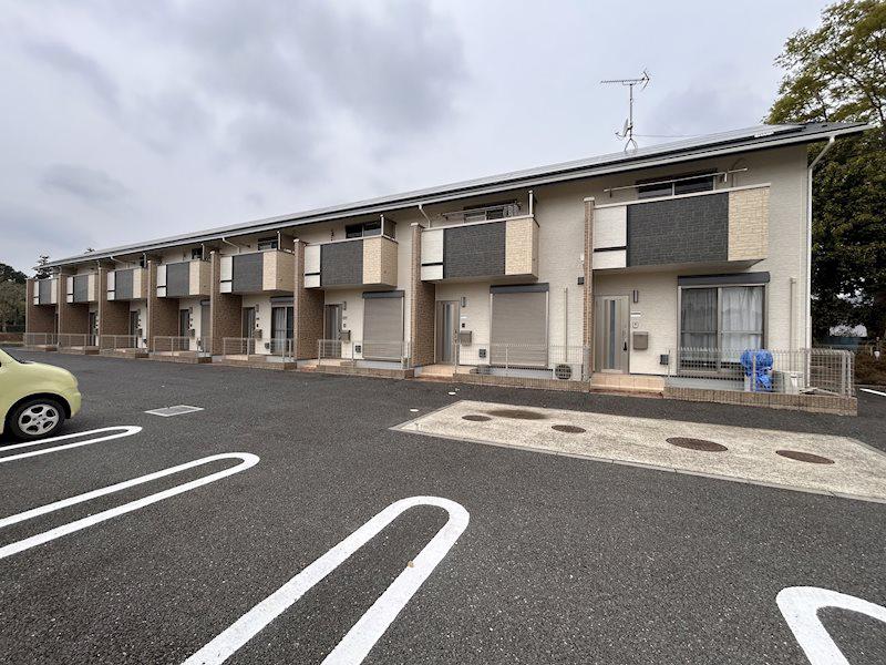 ＪＲ常磐線 神立駅 徒歩72分  築12年(2LDK/1階)