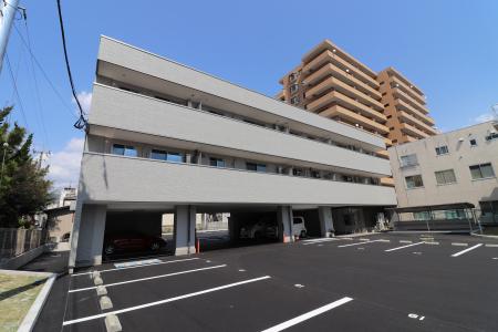 ドミール中央