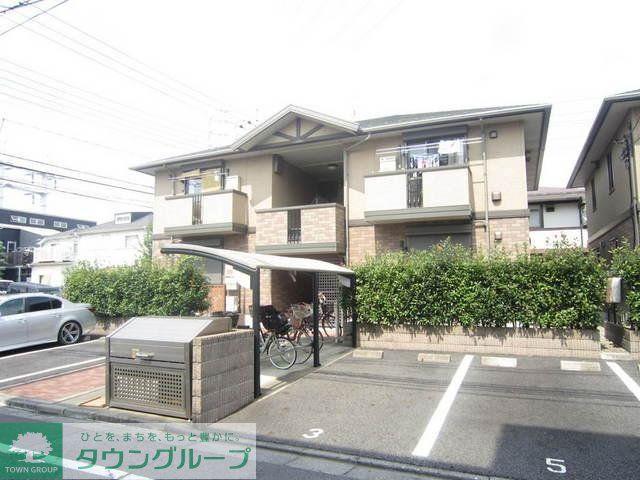 ファミール A棟(2DK/1階)
