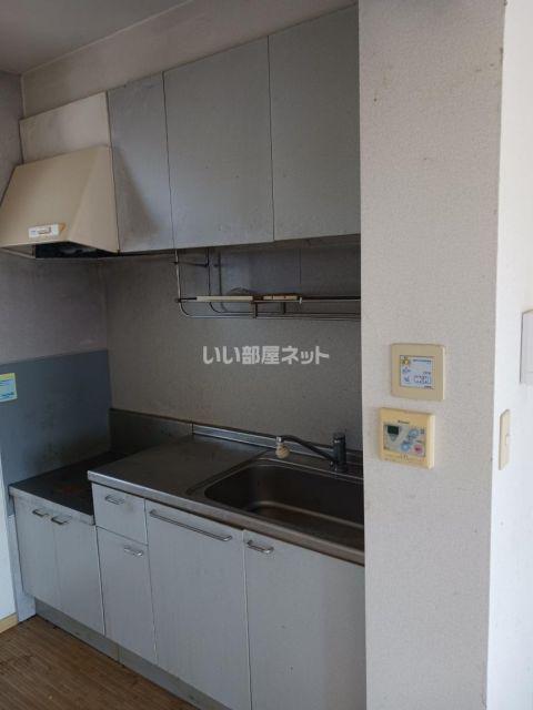 プレジオ石堂B