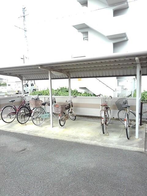 アンソレイエ A