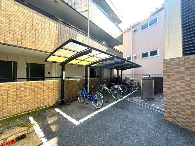 キャッスル山村B