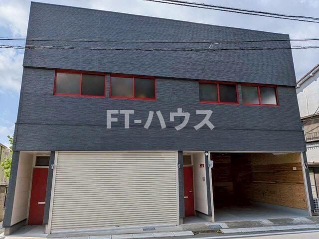 ガレージハウス