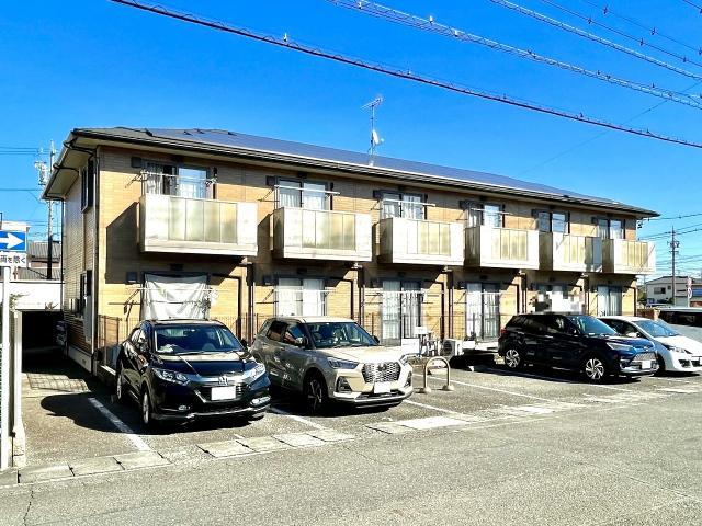 TOMS B棟