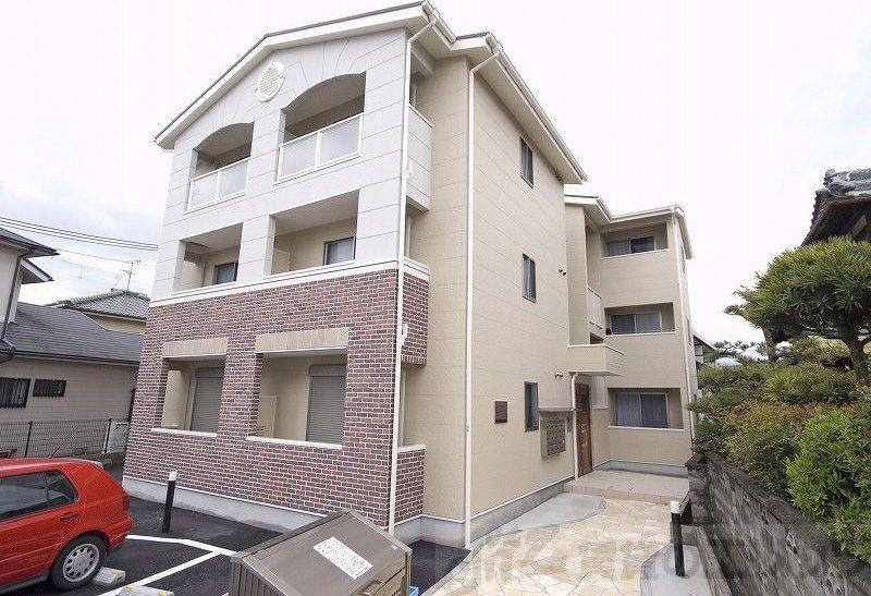 レオパレス別所新町LA1