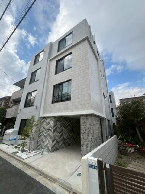 CASA PIAZZA KAMATA イースト