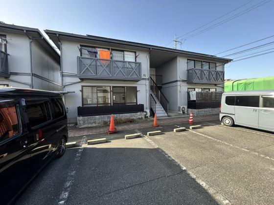ハピネス中川A棟