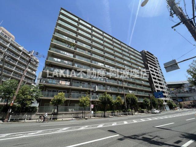 ファミール阿波座