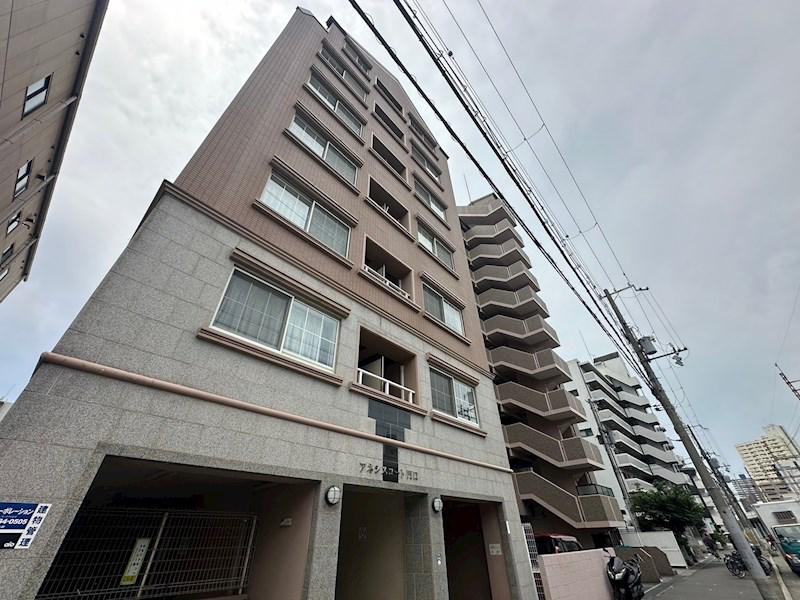 アネシスコート門口