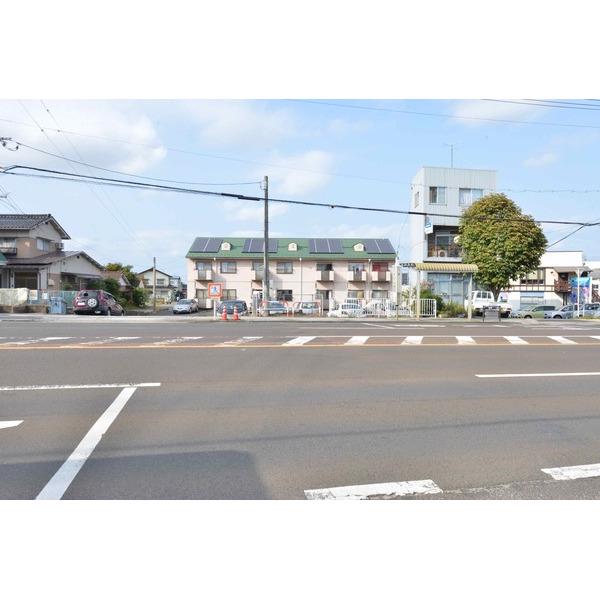 コーポハピネス