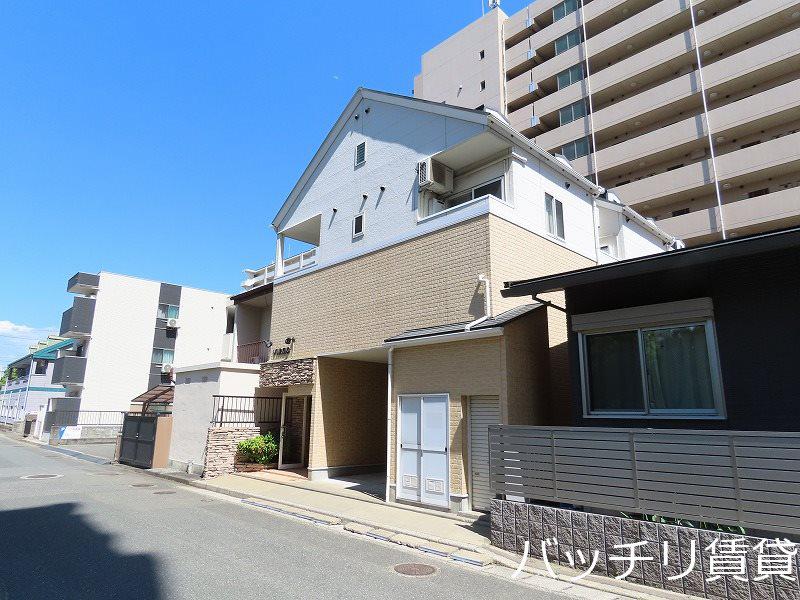ＪＲ鹿児島本線 吉塚駅 徒歩8分 2階建 築21年