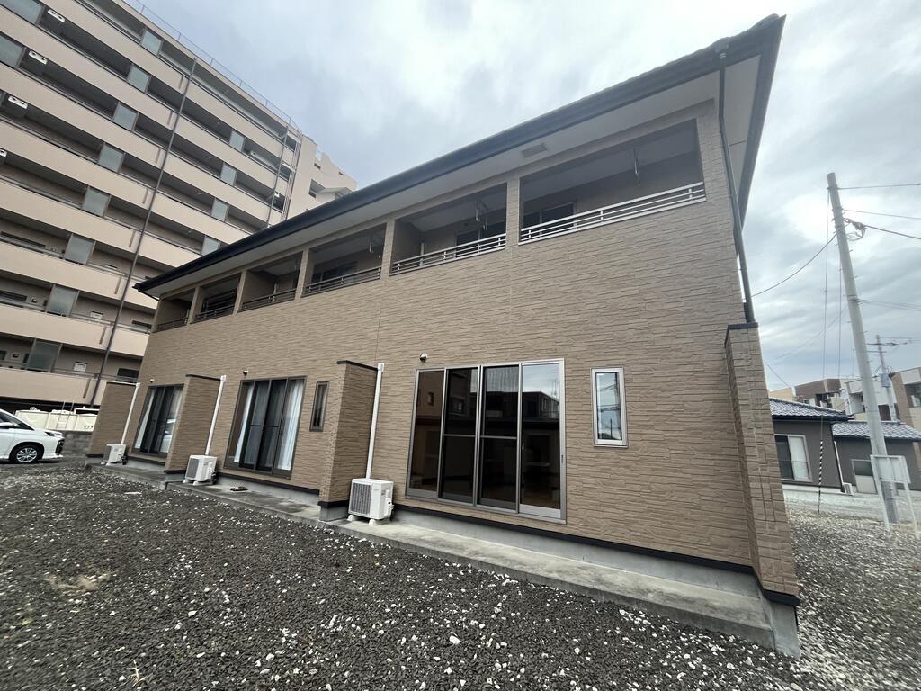 サンコーポタシロ