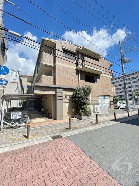 サクシード