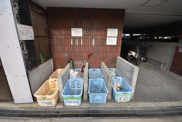 レオハイム木屋
