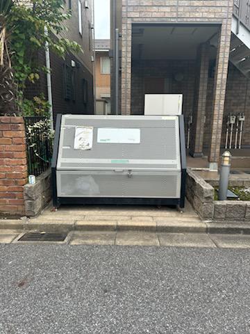 モナリエ港
