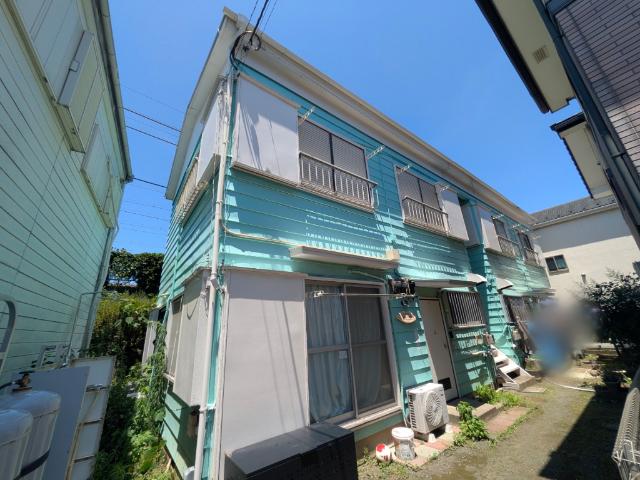 さざ波と貝がらココマーレ平塚