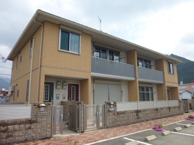 シャーメゾン神河