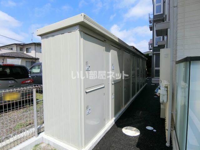 D-ROOM中倉