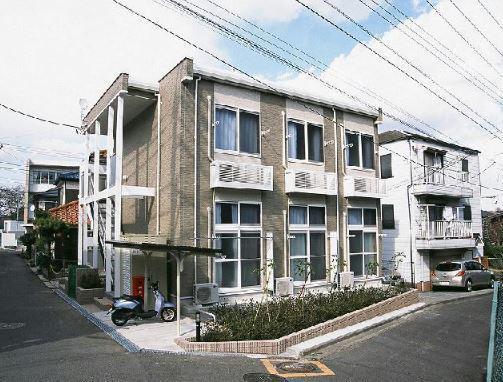 レオパレス横浜白根町