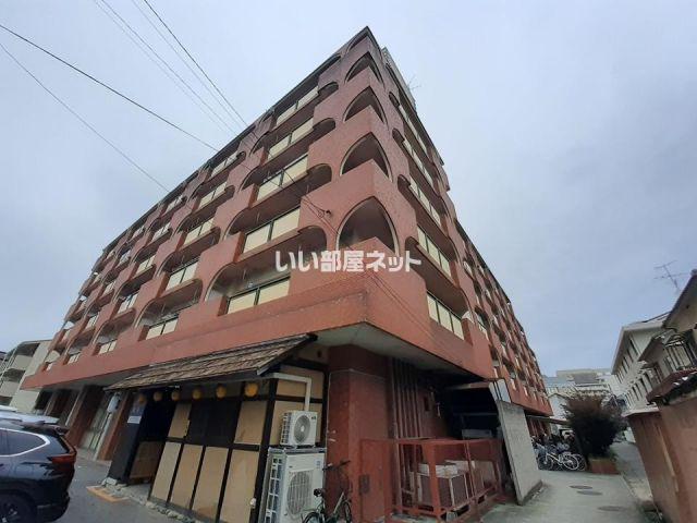コーポハピネス