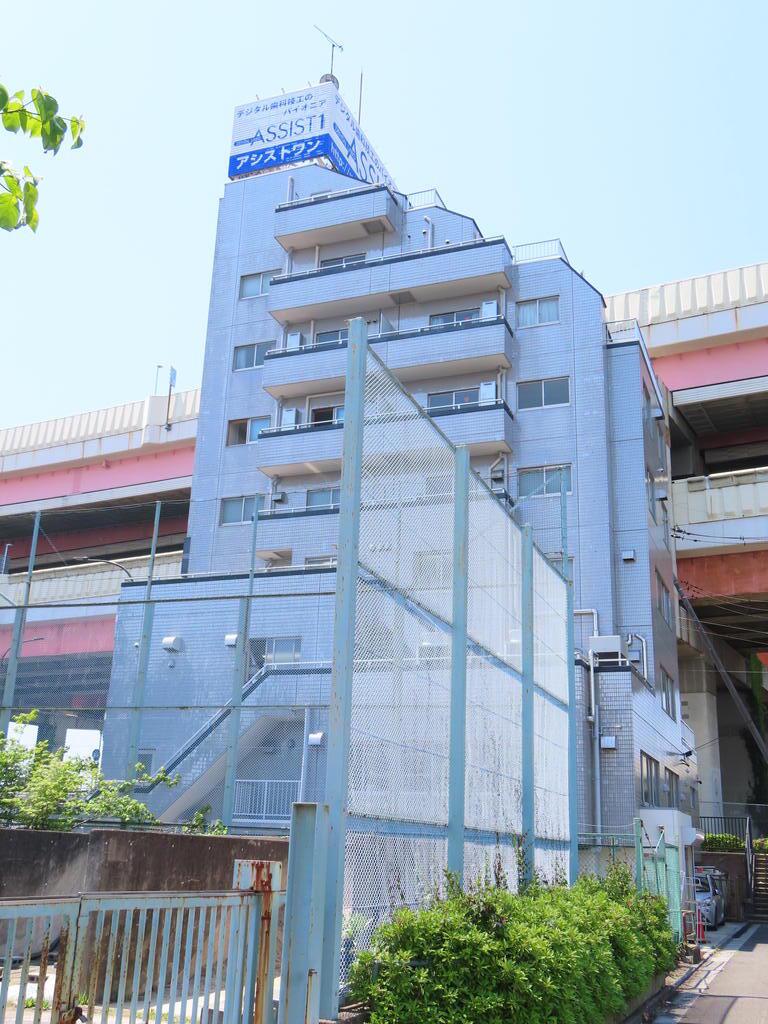 カームビルディング