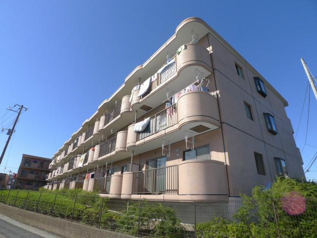 ランドロードU B棟