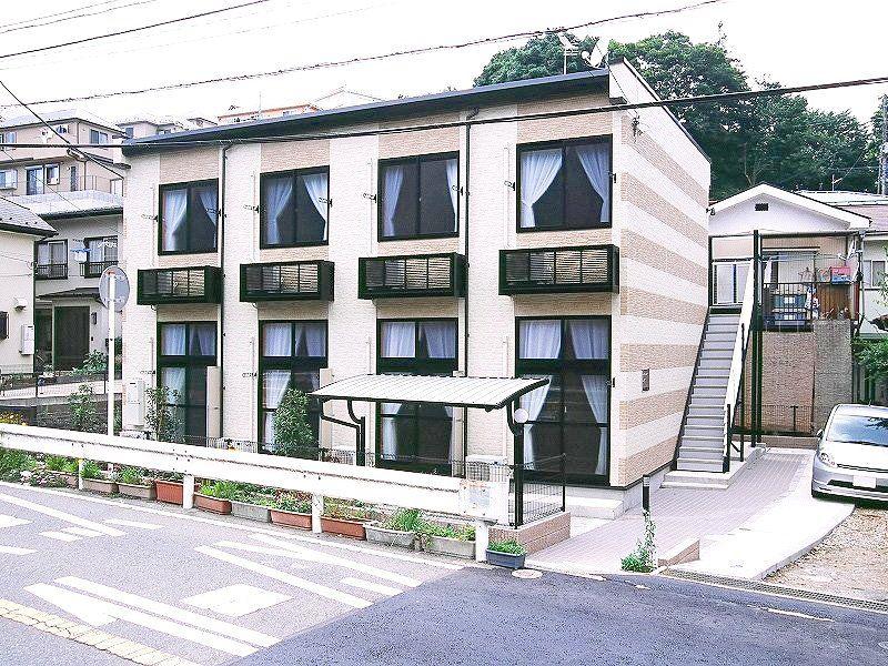 レオパレス保土ヶ谷坂本町