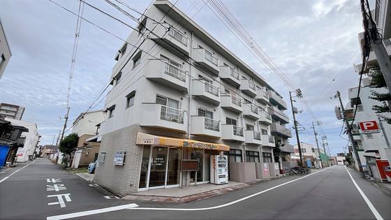 アイヨコヤマ
