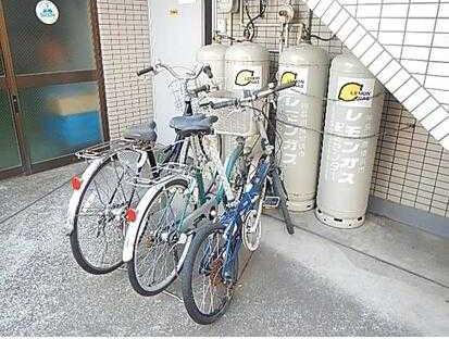 石塚ビル