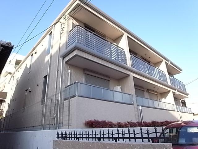 リヴェール岡本