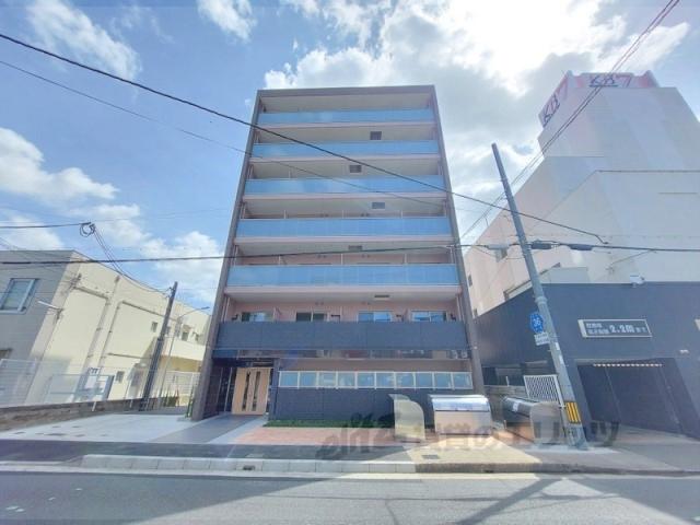 ローブコート六地蔵駅前